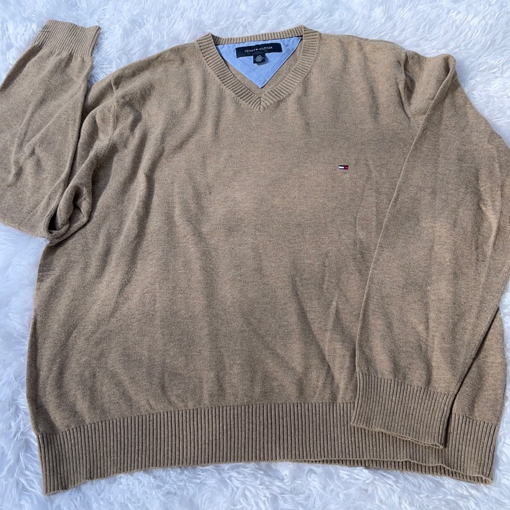 Tommy Hilfiger Mens  V Neck Wheat Tight Knit Sweater Size L